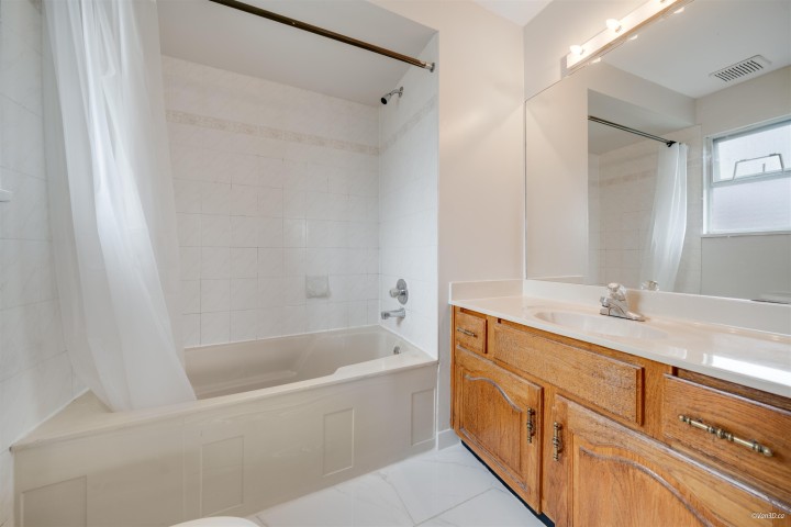 Photo 24 at 4021 Victoria Drive, Victoria VE, Vancouver East