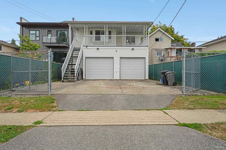 Photo 37 at 4021 Victoria Drive, Victoria VE, Vancouver East