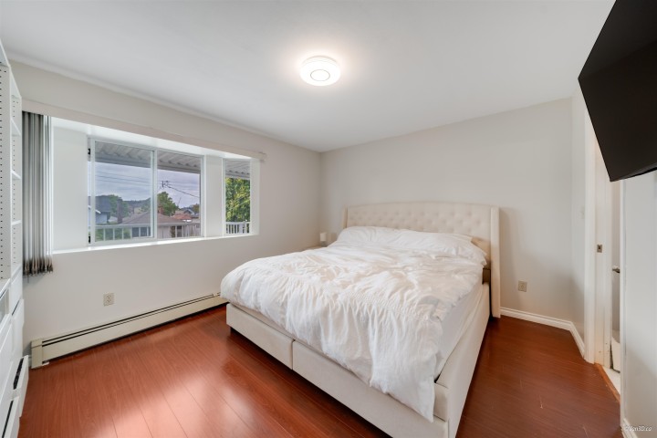 Photo 19 at 4021 Victoria Drive, Victoria VE, Vancouver East