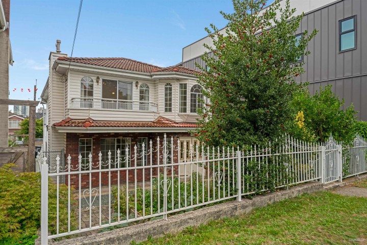 Photo 39 at 4021 Victoria Drive, Victoria VE, Vancouver East