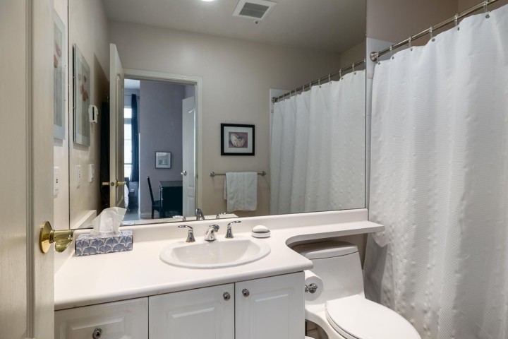 Photo 22 at 403 - 5735 Hampton Place, University VW, Vancouver West