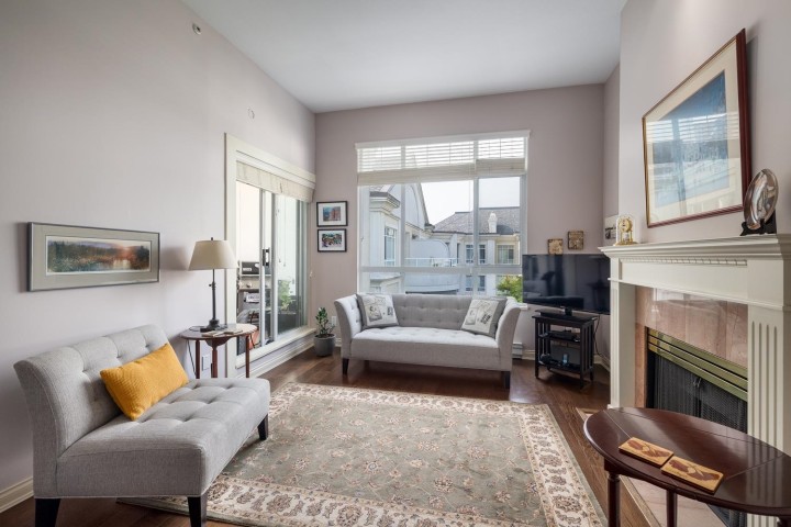 Photo 7 at 403 - 5735 Hampton Place, University VW, Vancouver West