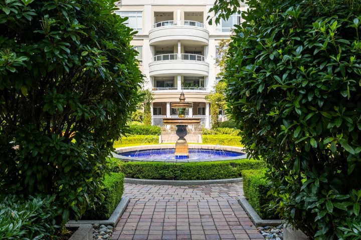 Photo 32 at 403 - 5735 Hampton Place, University VW, Vancouver West