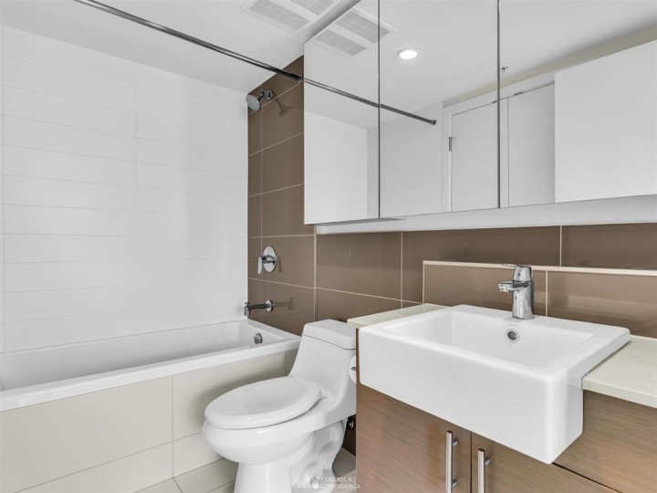 Photo 27 at 201 - 1190 W 6th Avenue, Fairview VW, Vancouver West