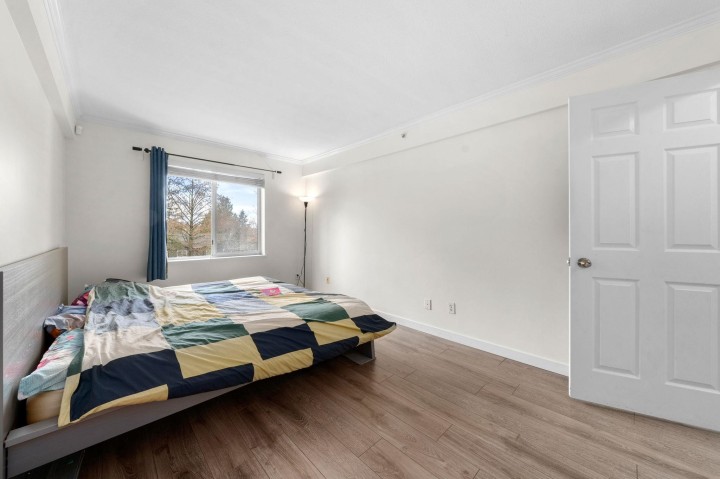 Photo 5 at 306 - 3624 Fraser Street, Fraser VE, Vancouver East