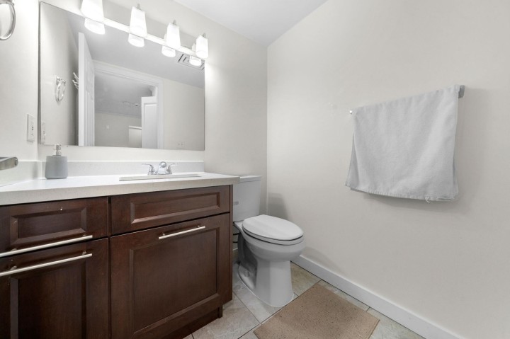 Photo 10 at 306 - 3624 Fraser Street, Fraser VE, Vancouver East