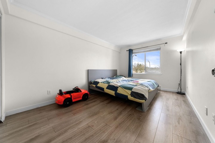 Photo 4 at 306 - 3624 Fraser Street, Fraser VE, Vancouver East