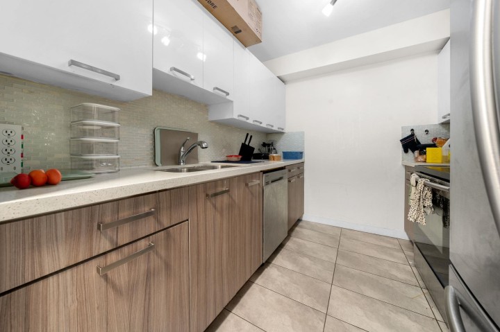 Photo 21 at 306 - 3624 Fraser Street, Fraser VE, Vancouver East