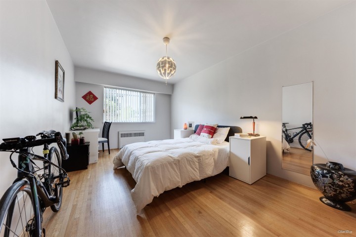 Photo 2 at 105 - 2250 W 43rd Avenue, Kerrisdale, Vancouver West