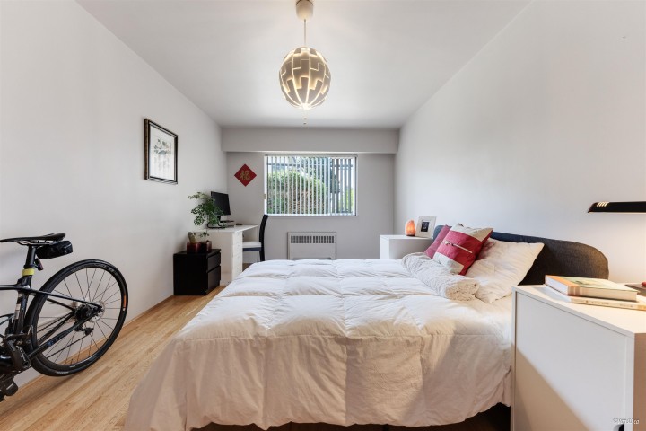 Photo 3 at 105 - 2250 W 43rd Avenue, Kerrisdale, Vancouver West