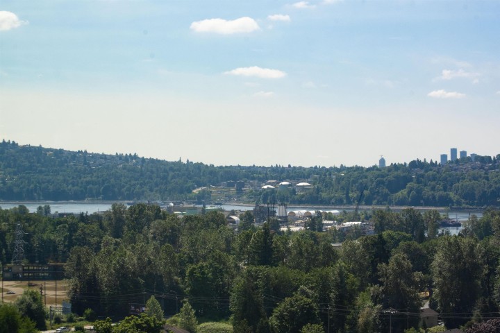 Photo 4 at 1807 - 1500 Fern Street, Lynnmour, North Vancouver