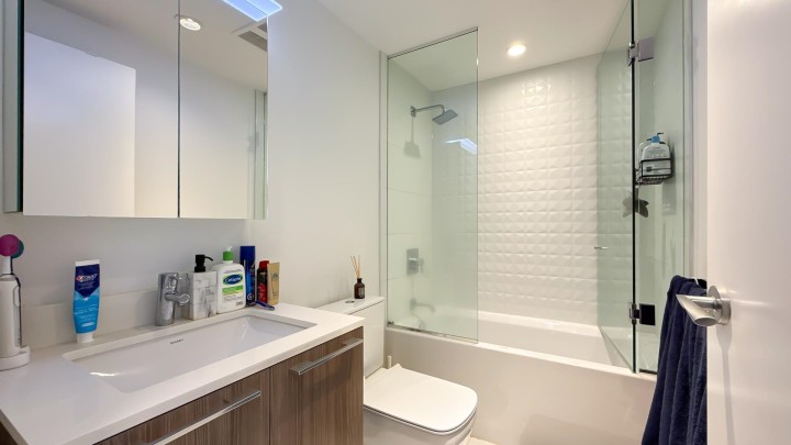 Photo 14 at 1112 - 2220 Kingsway, Victoria VE, Vancouver East