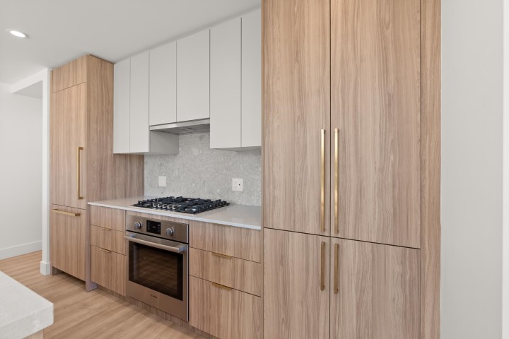 Photo 6 at 306 - 2325 Emery Court, Lynn Valley, North Vancouver