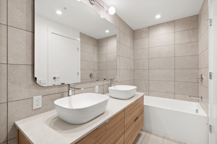 Photo 12 at 306 - 2325 Emery Court, Lynn Valley, North Vancouver