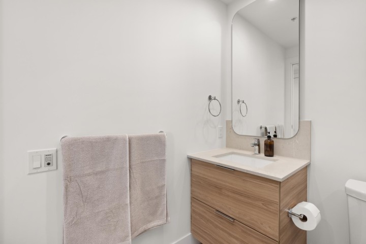 Photo 5 at 306 - 2325 Emery Court, Lynn Valley, North Vancouver