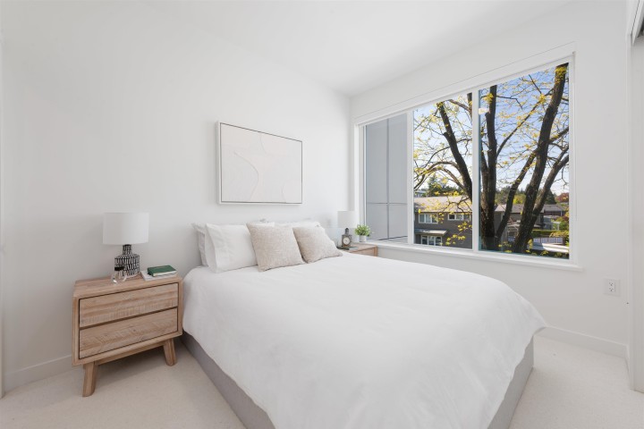 Photo 6 at 885 W 33rd Avenue, Cambie, Vancouver West