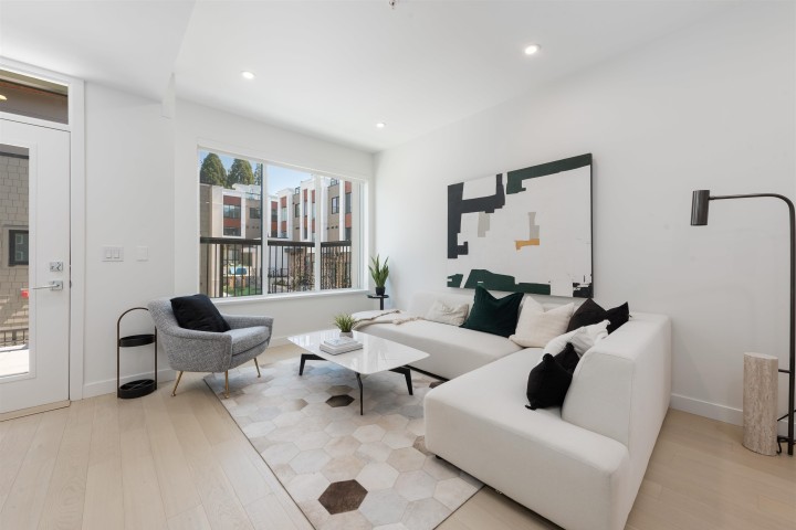 Photo 8 at 885 W 33rd Avenue, Cambie, Vancouver West