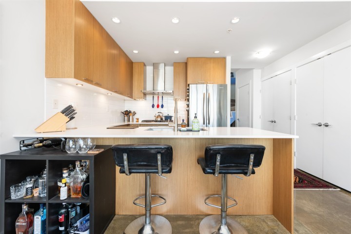 Photo 8 at 903 - 221 Union Street, Strathcona, Vancouver East