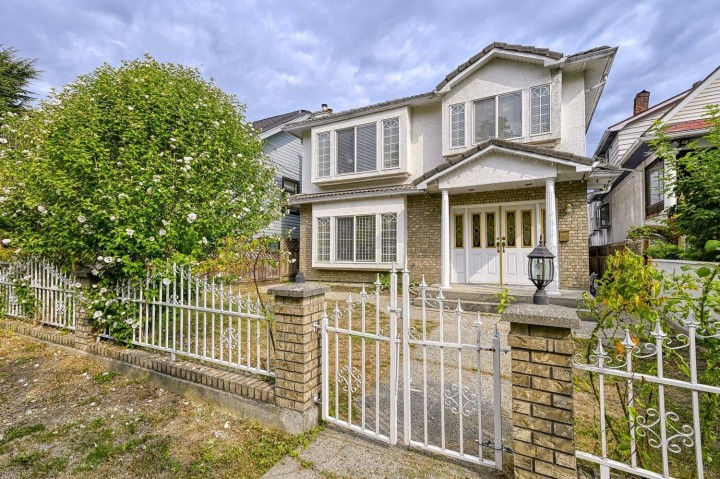 Photo 1 at 3315 Charles Street, Renfrew VE, Vancouver East