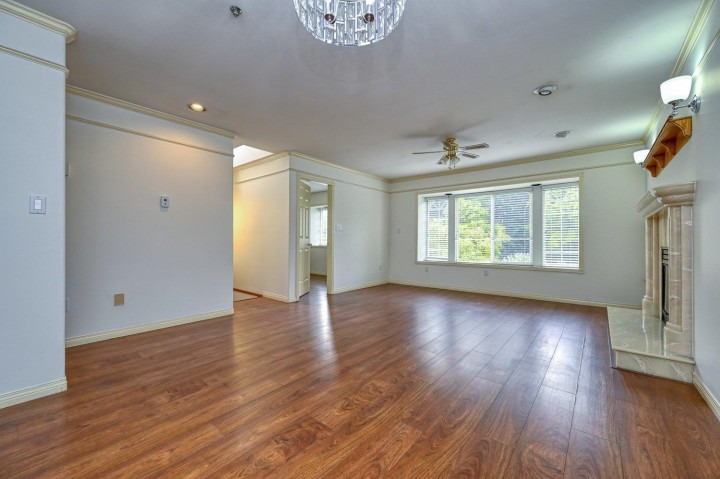 Photo 5 at 3315 Charles Street, Renfrew VE, Vancouver East