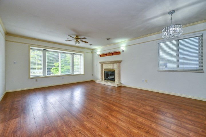 Photo 4 at 3315 Charles Street, Renfrew VE, Vancouver East