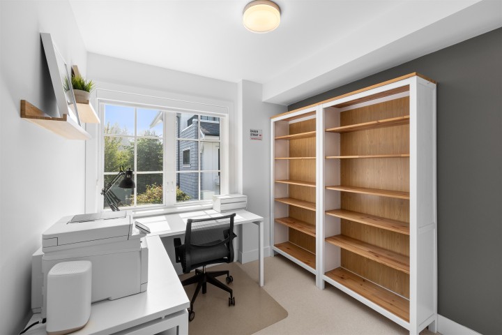 Photo 13 at 6 - 1133 Ridgewood Drive, Edgemont, North Vancouver