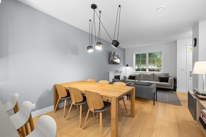 Photo 5 at 6 - 1133 Ridgewood Drive, Edgemont, North Vancouver