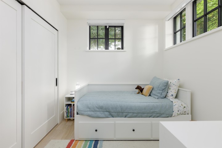 Photo 17 at 2502 W 33rd Avenue, MacKenzie Heights, Vancouver West