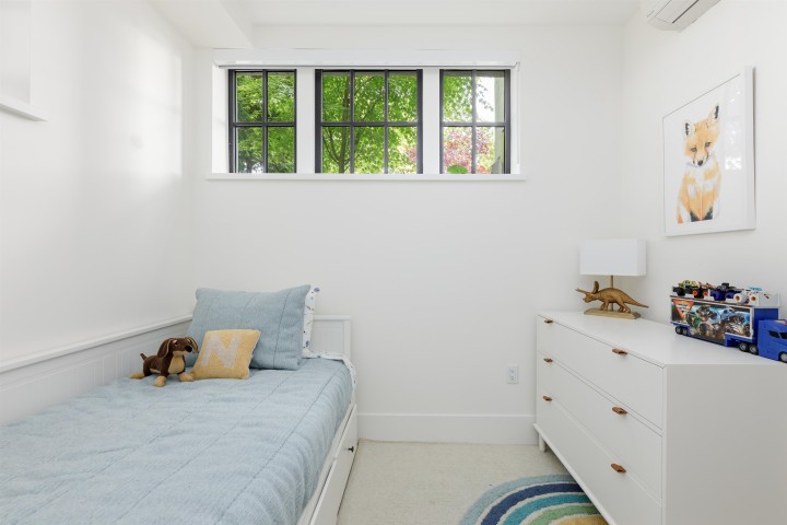 Photo 16 at 2502 W 33rd Avenue, MacKenzie Heights, Vancouver West