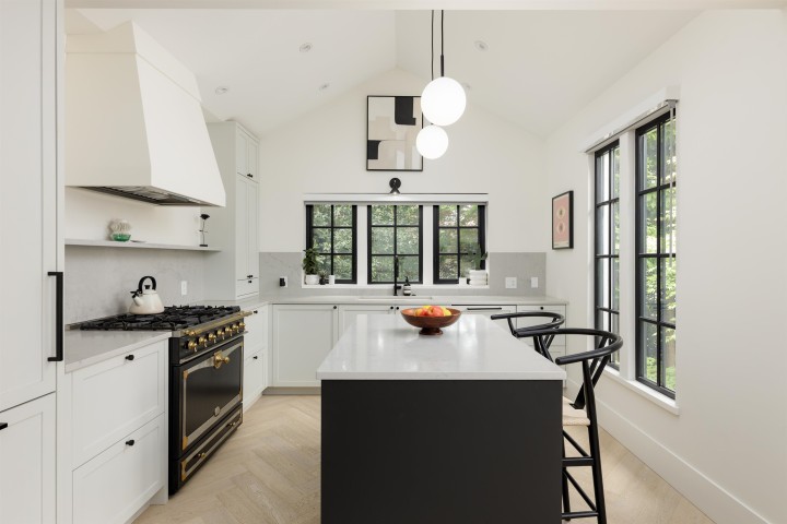 Photo 1 at 2502 W 33rd Avenue, MacKenzie Heights, Vancouver West