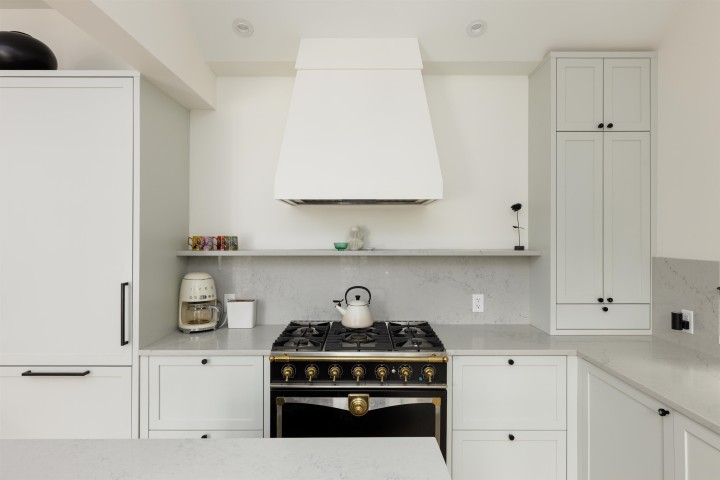 Photo 5 at 2502 W 33rd Avenue, MacKenzie Heights, Vancouver West