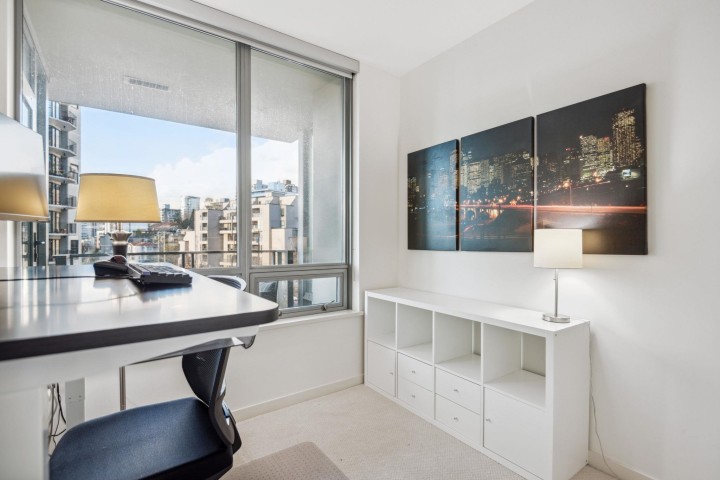 Photo 15 at 605 - 1005 Beach Avenue, West End VW, Vancouver West