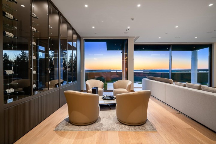 Photo 9 at 1405 28th Street, Dundarave, West Vancouver