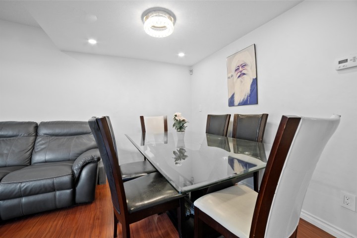 Photo 7 at 2 - 3558 E 49th Avenue, Killarney VE, Vancouver East