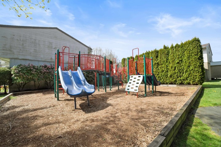 Photo 20 at 2 - 3558 E 49th Avenue, Killarney VE, Vancouver East