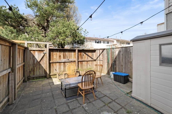 Photo 18 at 2 - 3558 E 49th Avenue, Killarney VE, Vancouver East