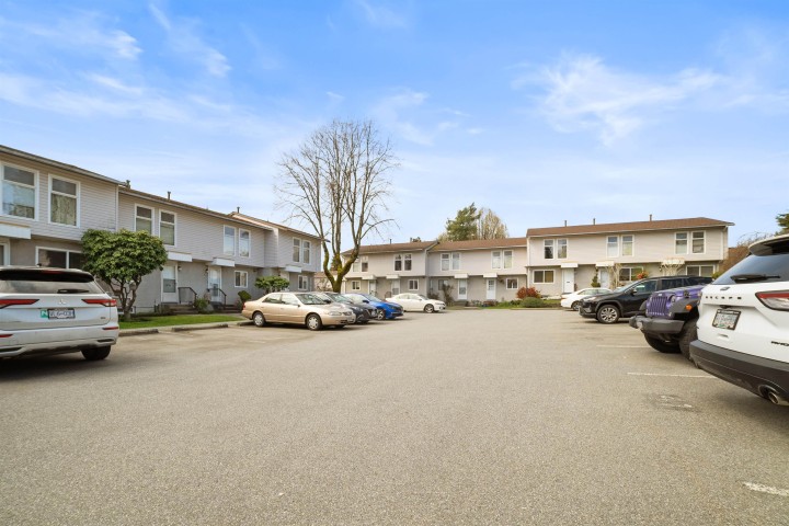 Photo 19 at 2 - 3558 E 49th Avenue, Killarney VE, Vancouver East