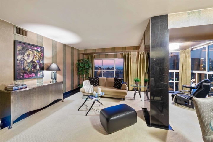 Photo 1 at 2201 - 909 Burrard Street, West End VW, Vancouver West