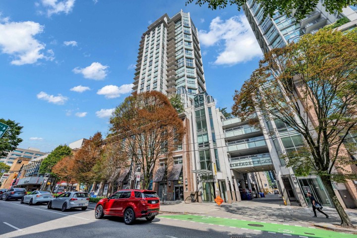 Photo 2 at 1002 - 565 Smithe Street, Downtown VW, Vancouver West