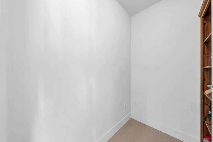 Photo 18 at 1002 - 565 Smithe Street, Downtown VW, Vancouver West