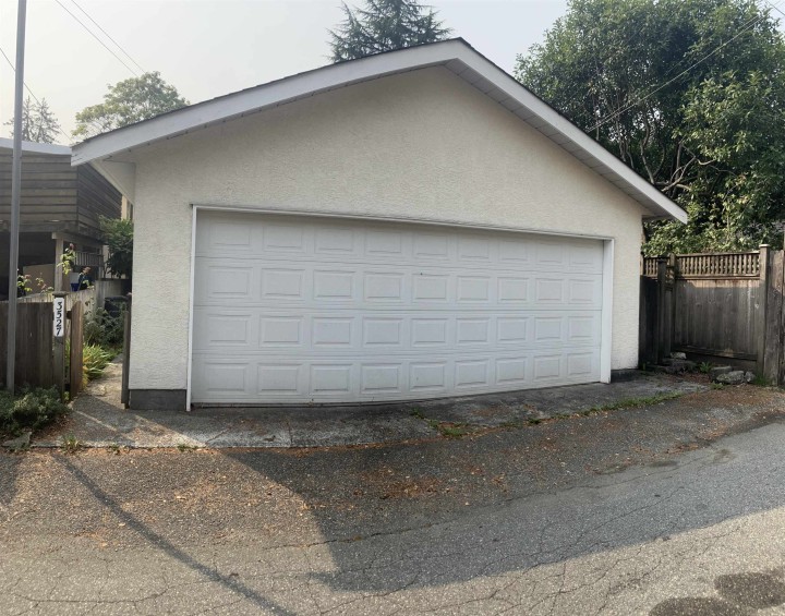 Photo 5 at 3527 W King Edward Avenue, Dunbar, Vancouver West