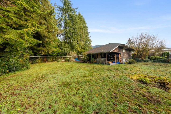 Photo 13 at 4275 Lions Avenue, Forest Hills NV, North Vancouver