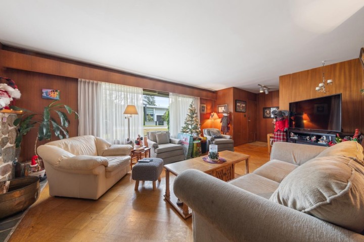 Photo 5 at 4275 Lions Avenue, Forest Hills NV, North Vancouver