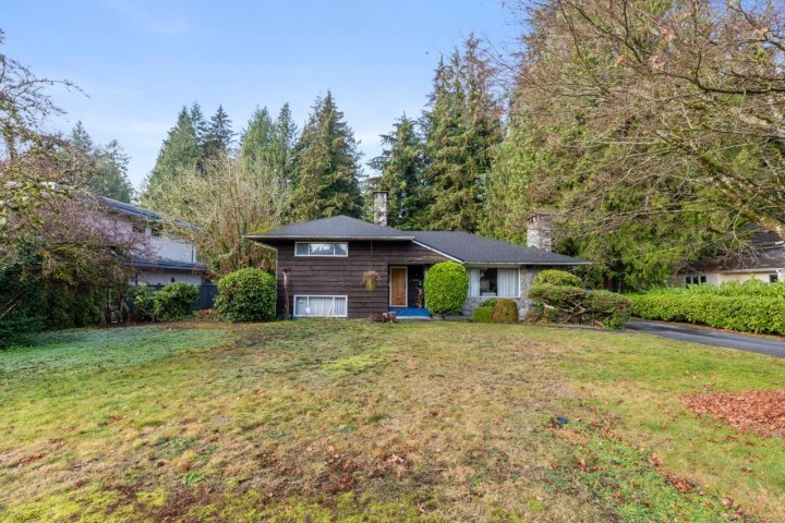 Photo 11 at 4275 Lions Avenue, Forest Hills NV, North Vancouver