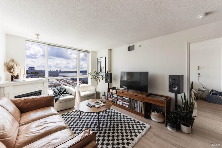 Photo 4 at 1002 - 188 E Esplanade Esplanade, Lower Lonsdale, North Vancouver