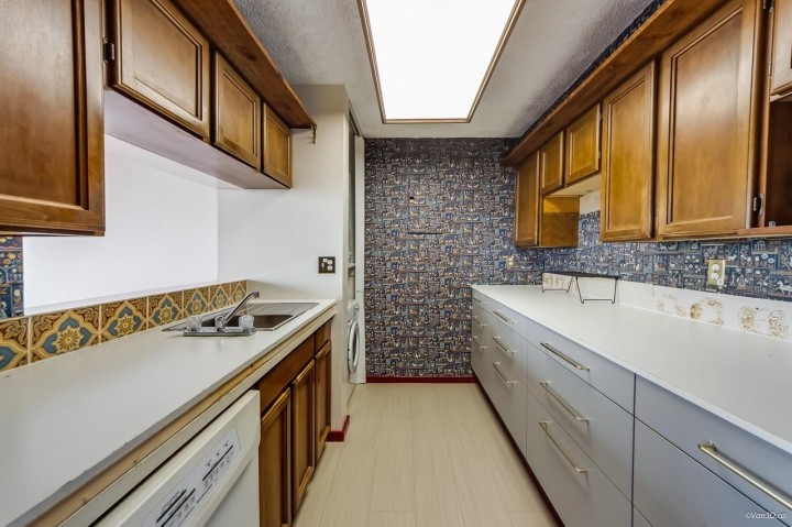 Photo 8 at 602 - 2445 W 3rd Avenue, Kitsilano, Vancouver West