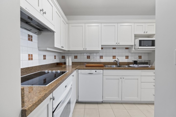 Photo 6 at 205 - 1896 Marine Drive, Ambleside, West Vancouver