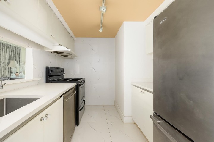 Photo 12 at 806 - 1238 Melville Street, Coal Harbour, Vancouver West