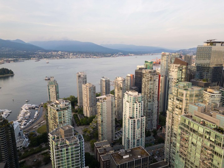 Photo 25 at 806 - 1238 Melville Street, Coal Harbour, Vancouver West