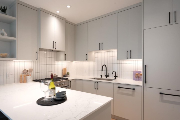 Photo 16 at 122 E 17th Avenue, Main, Vancouver East